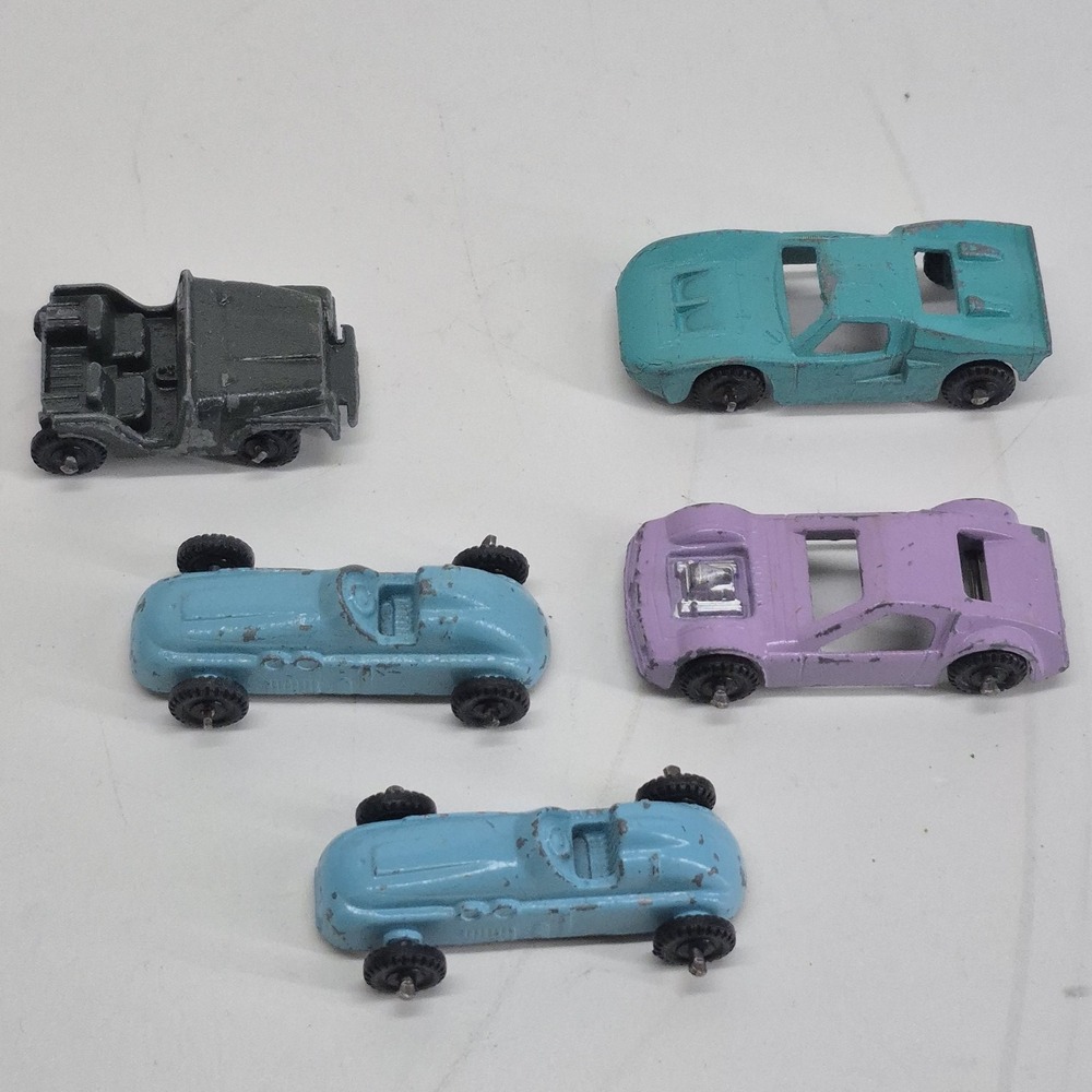 Vintage 1960s Diecast Lot 5 Jeep GT40 Indy Race Car